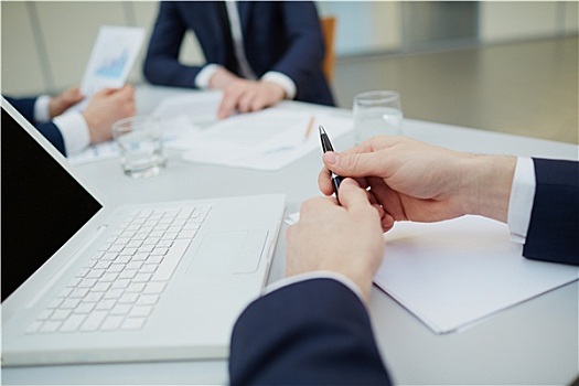 chốt dàn đặc biệt