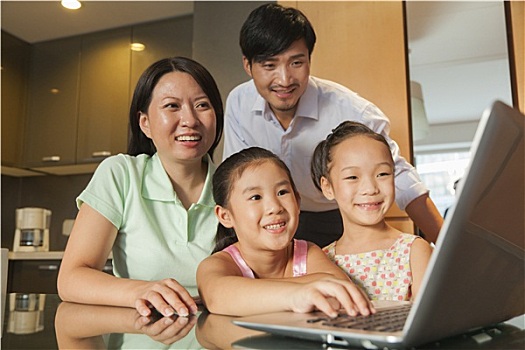 sổ kết quả 100 ngày