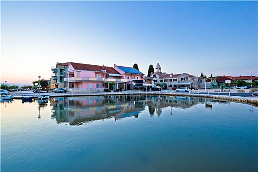 bach thu de ngay mai